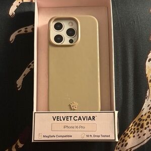 Velvet Caviar iPhone 16 Pro Case - Tan
